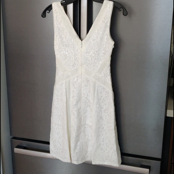 BCBG lace dress - Picture 5 of 11